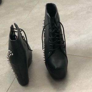 Black high spike platform heels size8